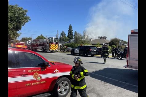 Dog dies in fire at Redwood City home, 10 displaced